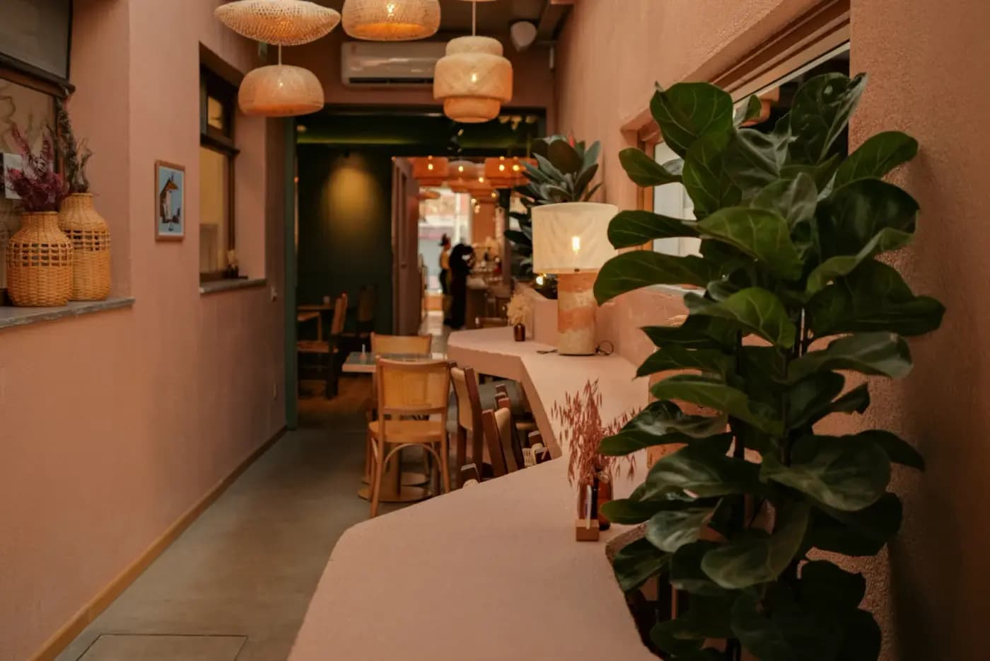 คาเฟ่ / ร้านอาหาร